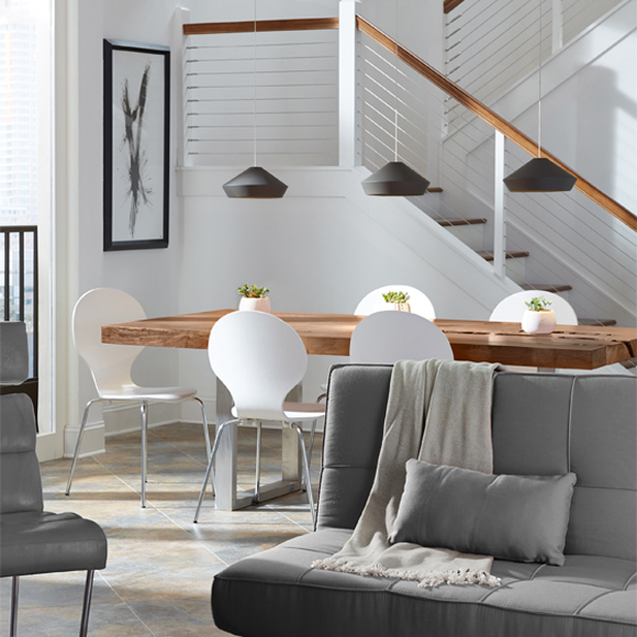 Brummel mini est petit suspendu au design modern mid-century avec des lignes de style contemporain Brummel mini est petit suspendu au design modern mid-century avec des lignes de style contemporain