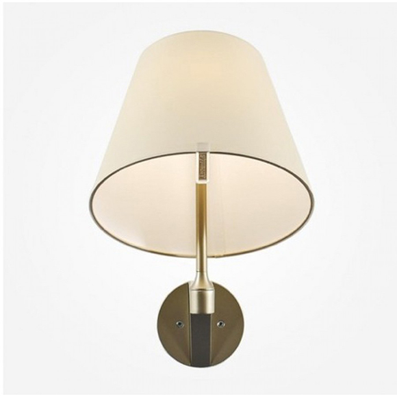 artemide-melampo-parete-wall-lamp-bronze-1-900x900.jpg