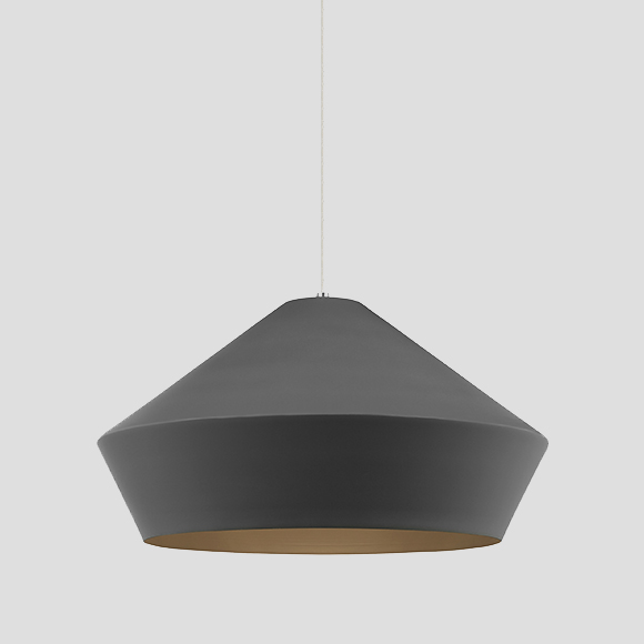 brummel suspension techlighting gris anthracite Brummel est un luminaire suspendu au design modern mid-century avec des lignes de style contemporain, c'est l'équilibre parfait entres les deux époques.